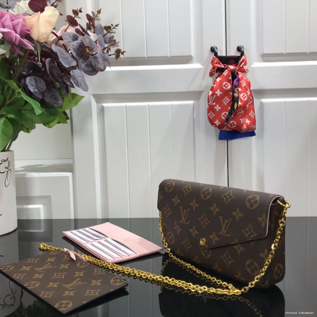 LOUIS VUITTON FÉLICIE POCHETTE 0813